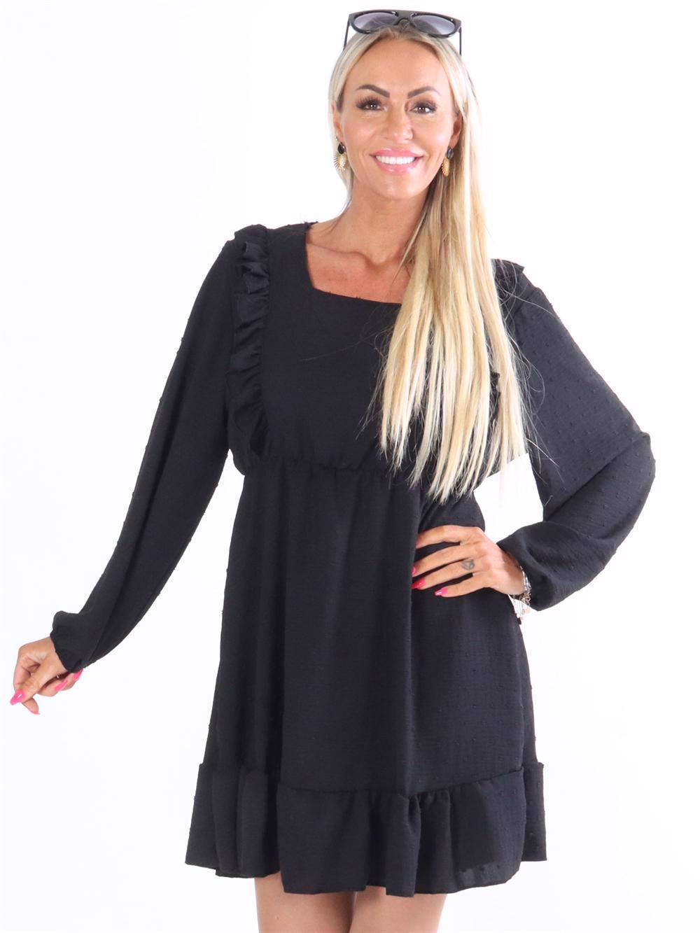 Hella - Klänning med volangkanter